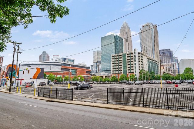 505 E 6th Street 803, Charlotte, NC 28202