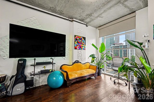 505 E 6th Street 803, Charlotte, NC 28202