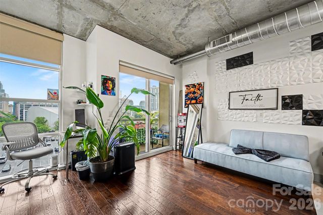 505 E 6th Street 803, Charlotte, NC 28202