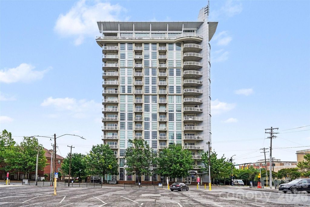 505 E 6th Street 803, Charlotte, NC 28202