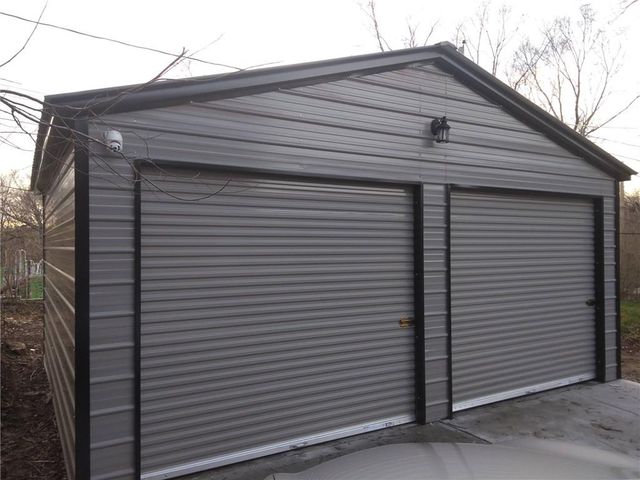 2412 Michigan Avenue, Kansas City, MO 64127