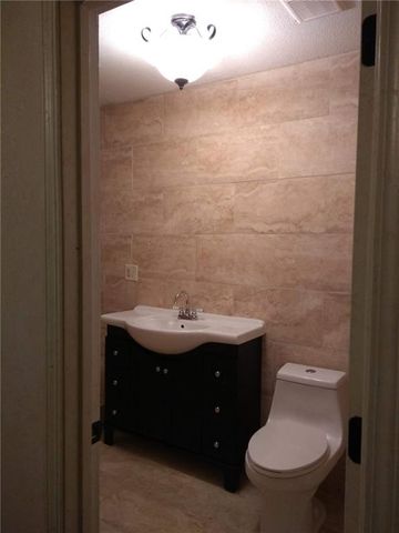 2412 Michigan Avenue, Kansas City, MO 64127