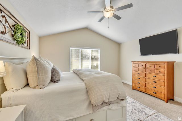 7956 S FARM HOUSE LN, Midvale, UT 84047