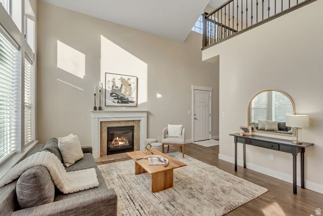 7956 S FARM HOUSE LN, Midvale, UT 84047