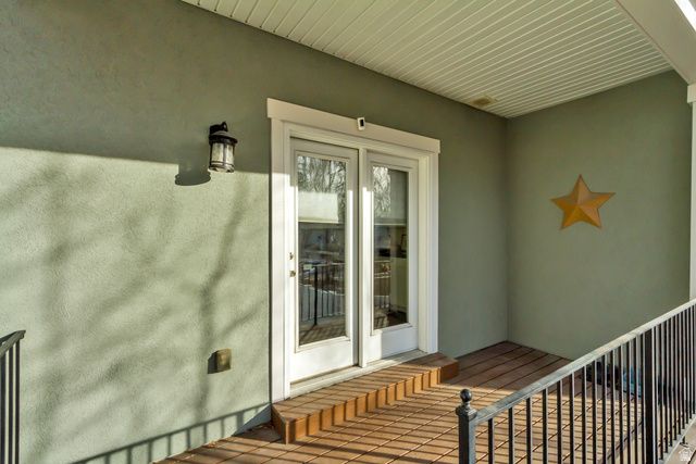 7956 S FARM HOUSE LN, Midvale, UT 84047