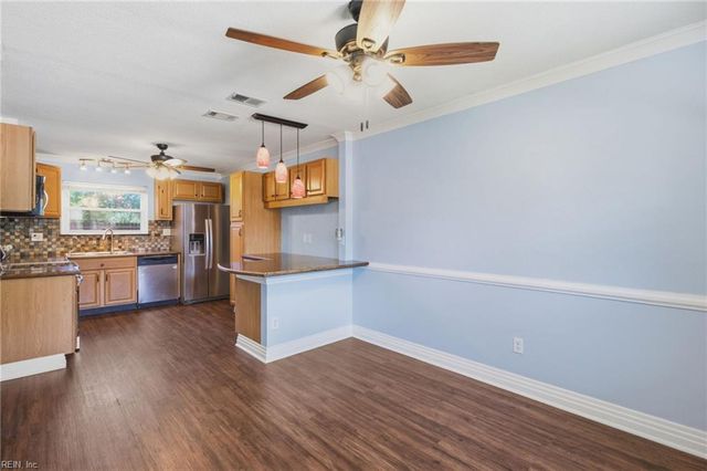 569 Brentwater RD, Virginia Beach, VA 23452