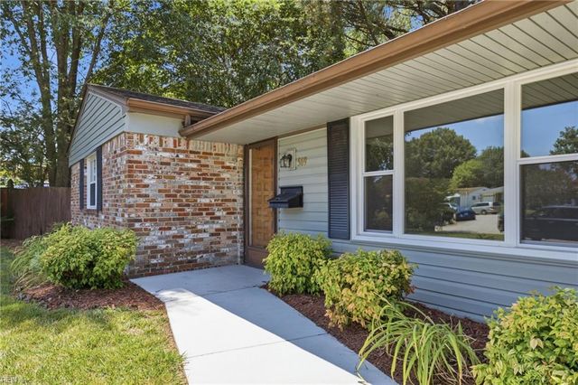 569 Brentwater RD, Virginia Beach, VA 23452