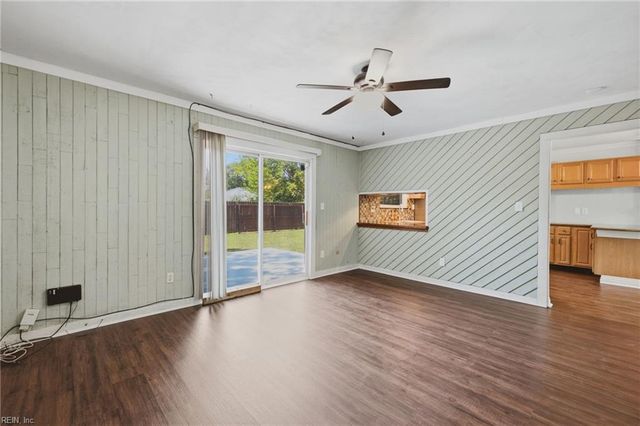 569 Brentwater RD, Virginia Beach, VA 23452