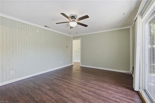 569 Brentwater RD, Virginia Beach, VA 23452