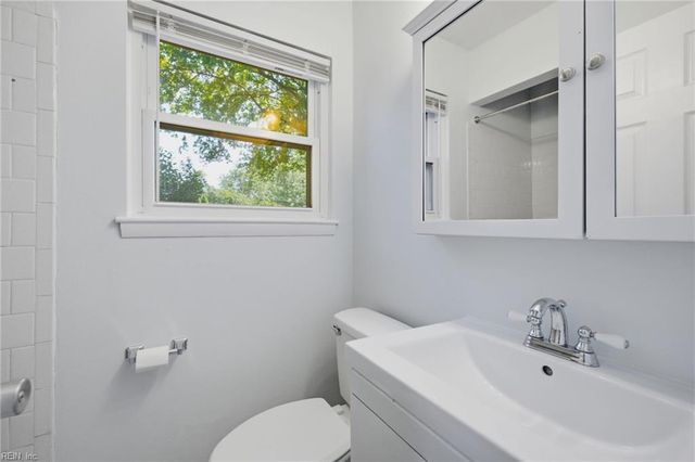 569 Brentwater RD, Virginia Beach, VA 23452