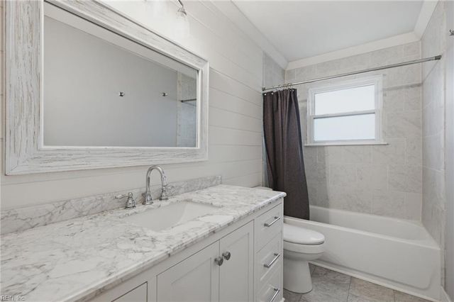 569 Brentwater RD, Virginia Beach, VA 23452