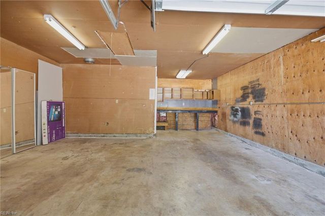 569 Brentwater RD, Virginia Beach, VA 23452