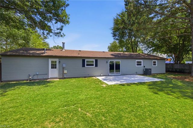 569 Brentwater RD, Virginia Beach, VA 23452