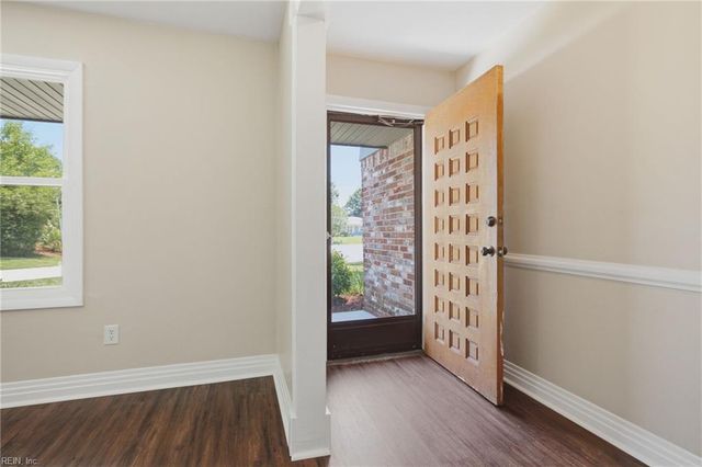 569 Brentwater RD, Virginia Beach, VA 23452