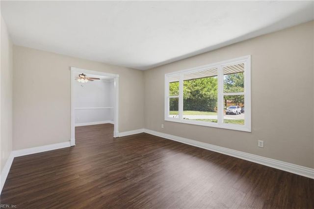 569 Brentwater RD, Virginia Beach, VA 23452
