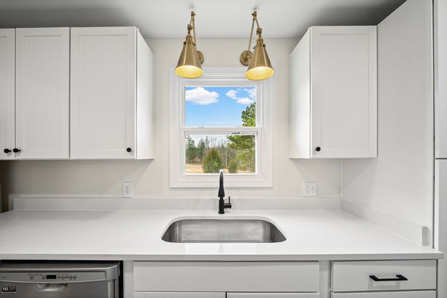 84 Sam Mathis Lane, Cumberland City, TN 37050