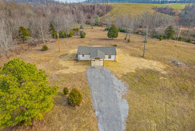 84 Sam Mathis Lane, Cumberland City, TN 37050