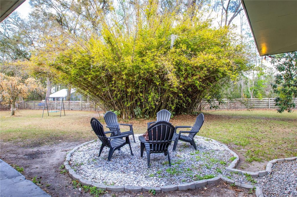 Image 34 of property listing at 12182 SW STATE ROAD 45, Archer, FL 32618