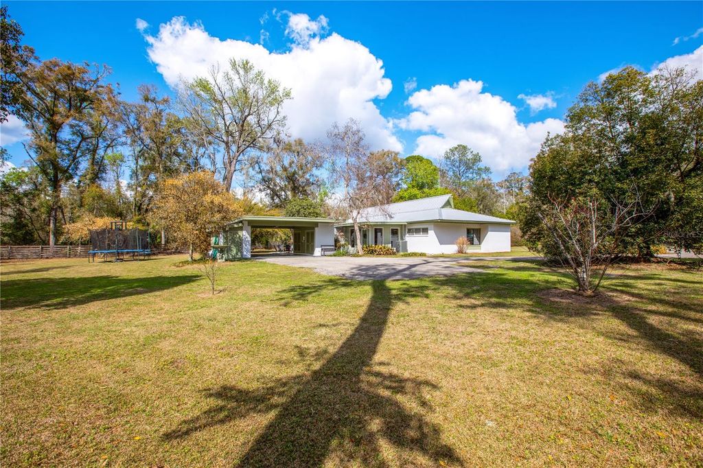 Image 35 of property listing at 12182 SW STATE ROAD 45, Archer, FL 32618