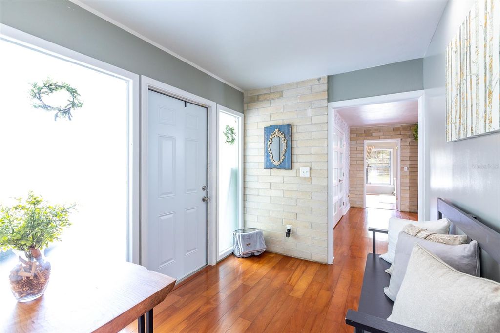 Image 5 of property listing at 12182 SW STATE ROAD 45, Archer, FL 32618