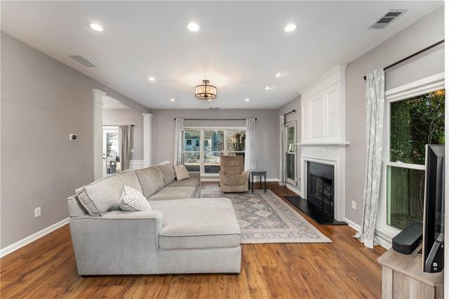 136 Aucilla Lane, Woodstock, GA 30188