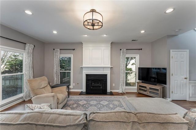 136 Aucilla Lane, Woodstock, GA 30188