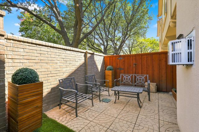 4131 Eastman Way, Addison, TX 75001