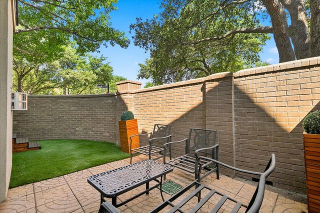 4131 Eastman Way, Addison, TX 75001