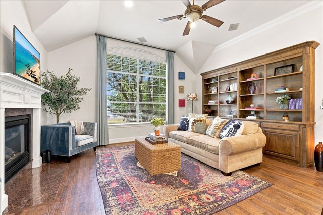 4131 Eastman Way, Addison, TX 75001