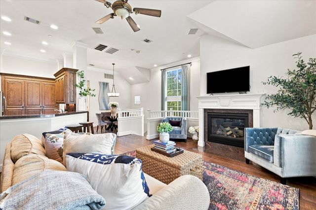 4131 Eastman Way, Addison, TX 75001
