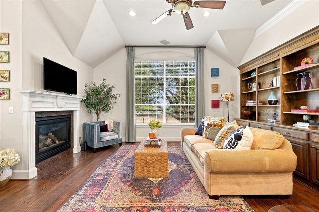 4131 Eastman Way, Addison, TX 75001