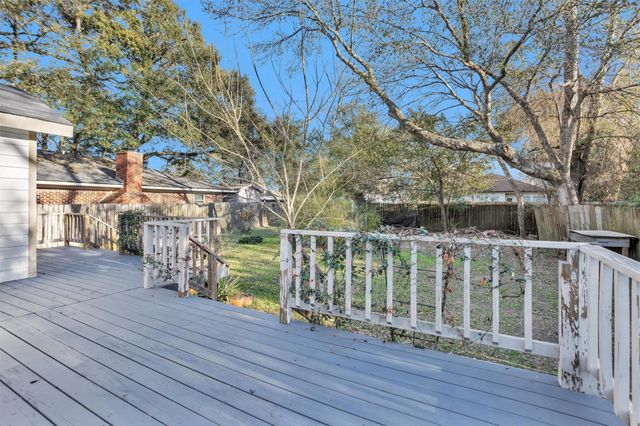 221 Carrell Street, Tomball, TX 77375