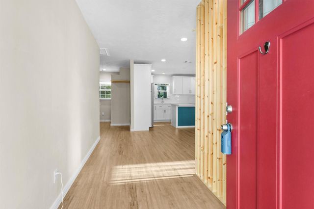 221 Carrell Street, Tomball, TX 77375