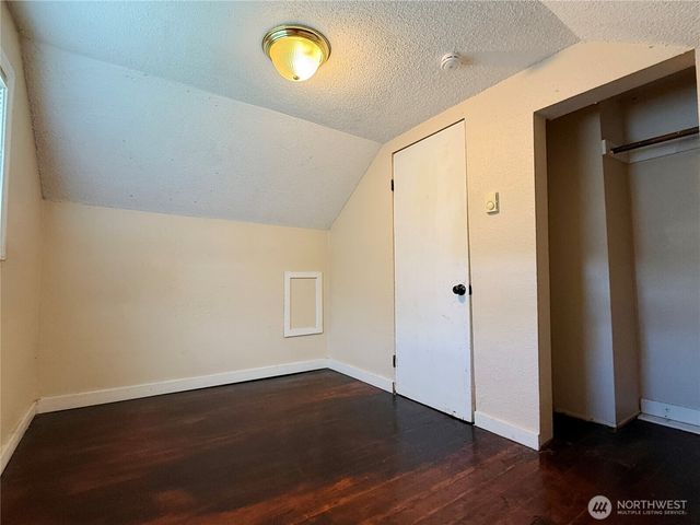 6530 S G Street, Tacoma, WA 98408