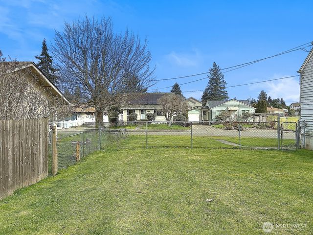 6530 S G Street, Tacoma, WA 98408