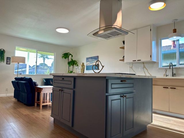 755 Pino Way, Salinas, CA 93905