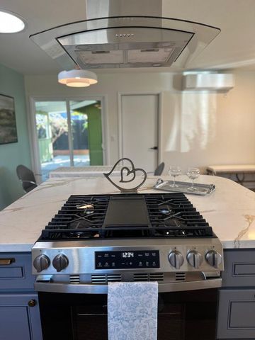 755 Pino Way, Salinas, CA 93905