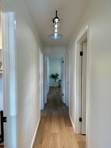 755 Pino Way, Salinas, CA 93905