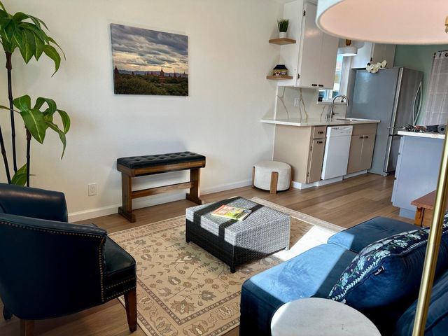 755 Pino Way, Salinas, CA 93905