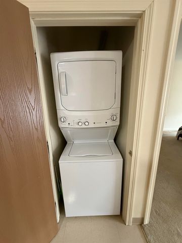 18 Harbor Ave Apt 208, Nashua, NH 03060