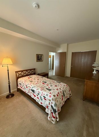 18 Harbor Ave Apt 208, Nashua, NH 03060