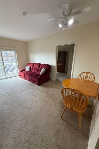 18 Harbor Ave Apt 208, Nashua, NH 03060