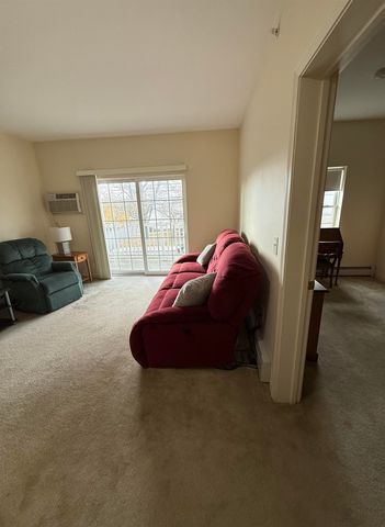 18 Harbor Ave Apt 208, Nashua, NH 03060