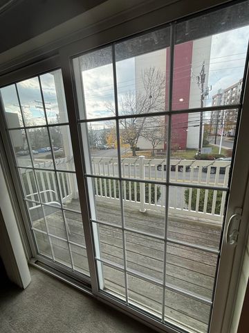 18 Harbor Ave Apt 208, Nashua, NH 03060