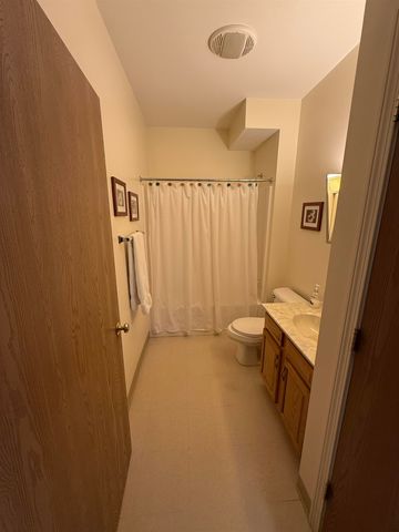 18 Harbor Ave Apt 208, Nashua, NH 03060