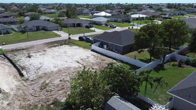 2713 NW 5th Terrace, Cape Coral, FL 33993