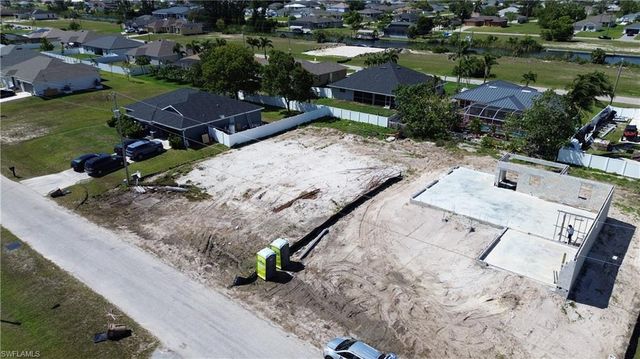 2713 NW 5th Terrace, Cape Coral, FL 33993