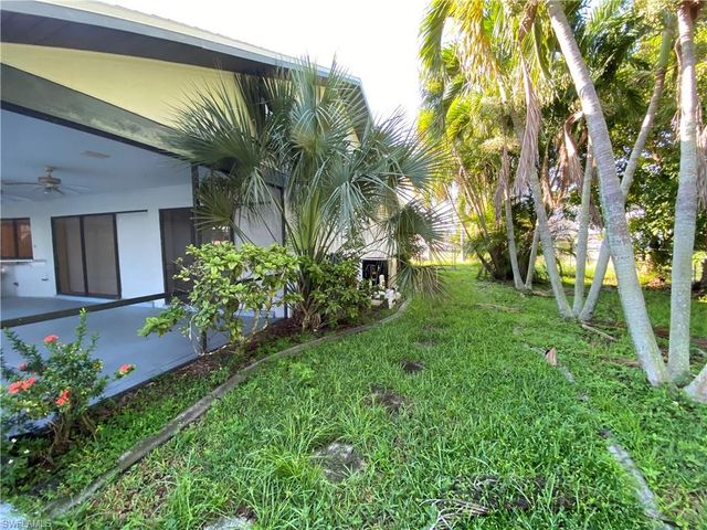 225 SE 31st ST, Cape Coral, FL 33904