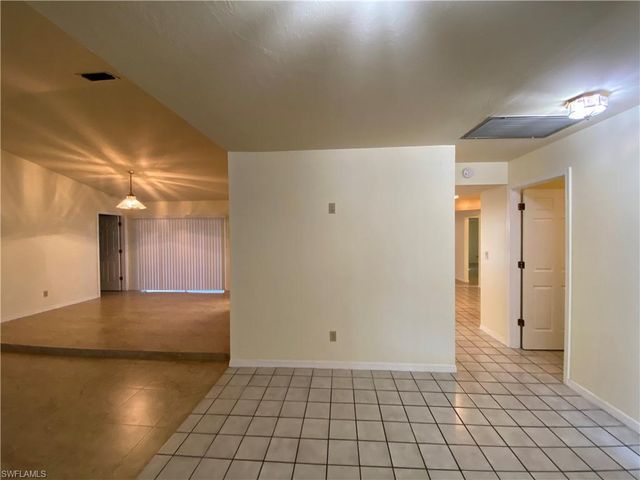 225 SE 31st ST, Cape Coral, FL 33904