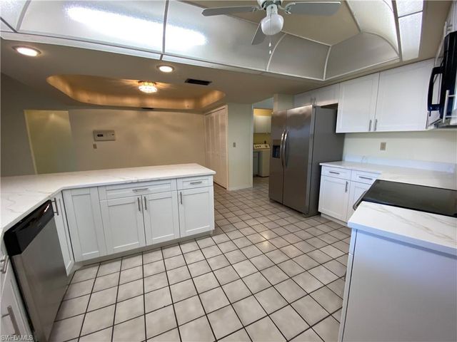 225 SE 31st ST, Cape Coral, FL 33904